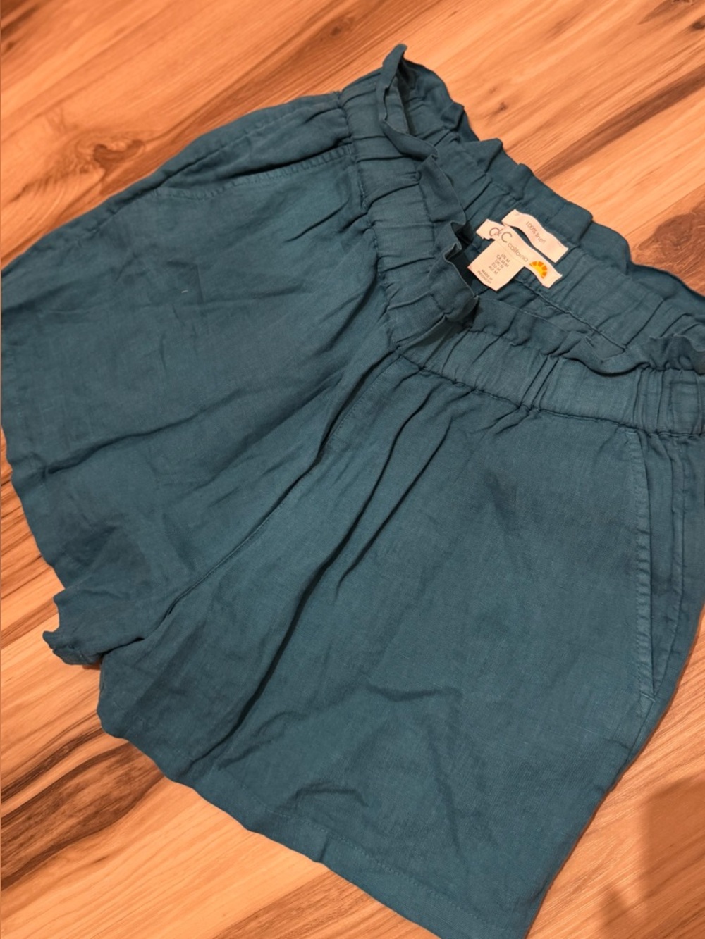 C&C California Teal Ruffled Paperbag Waist Shorts medium